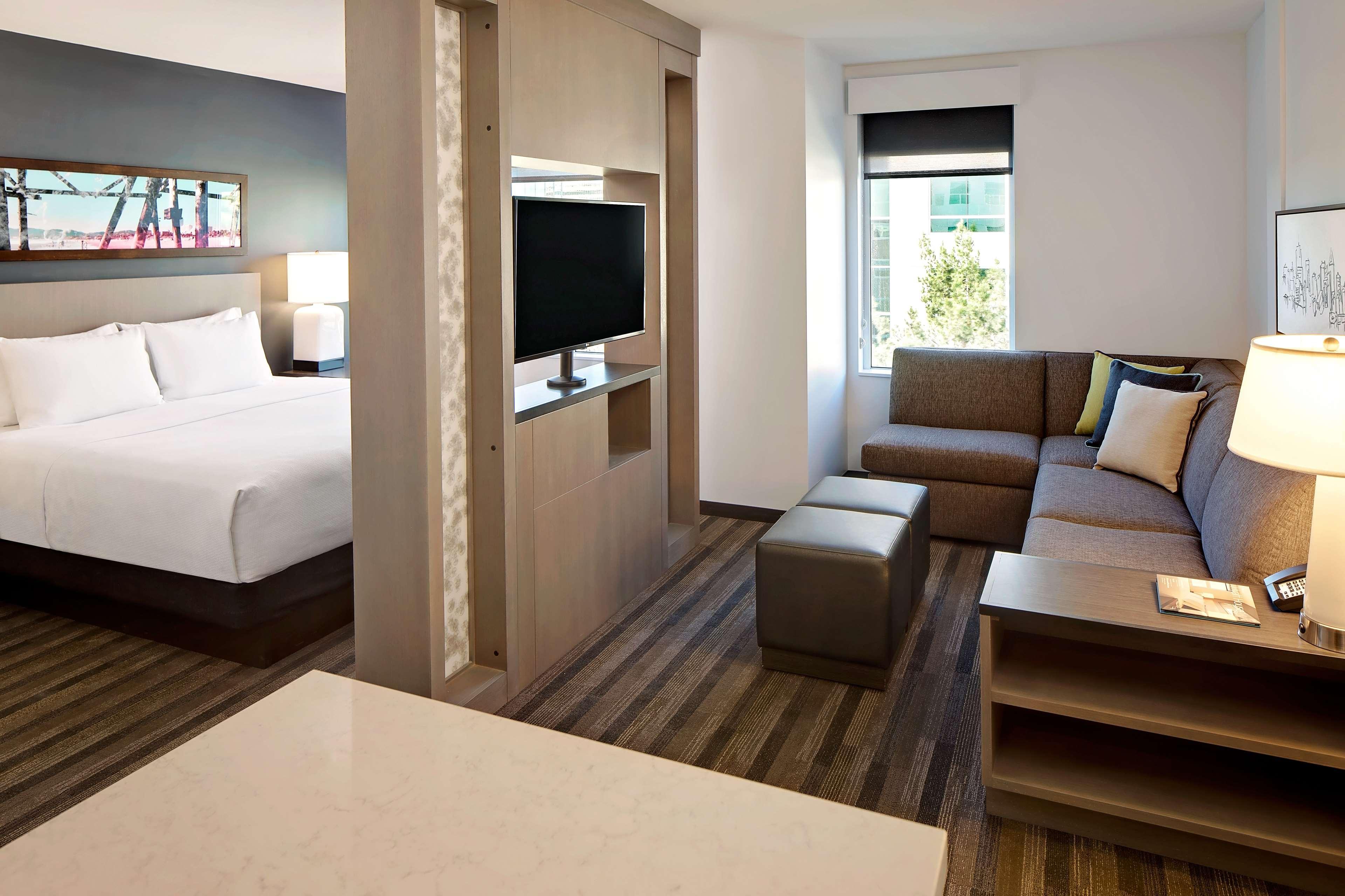 Отель Hyatt House Irvine/John Wayne Airport Экстерьер фото