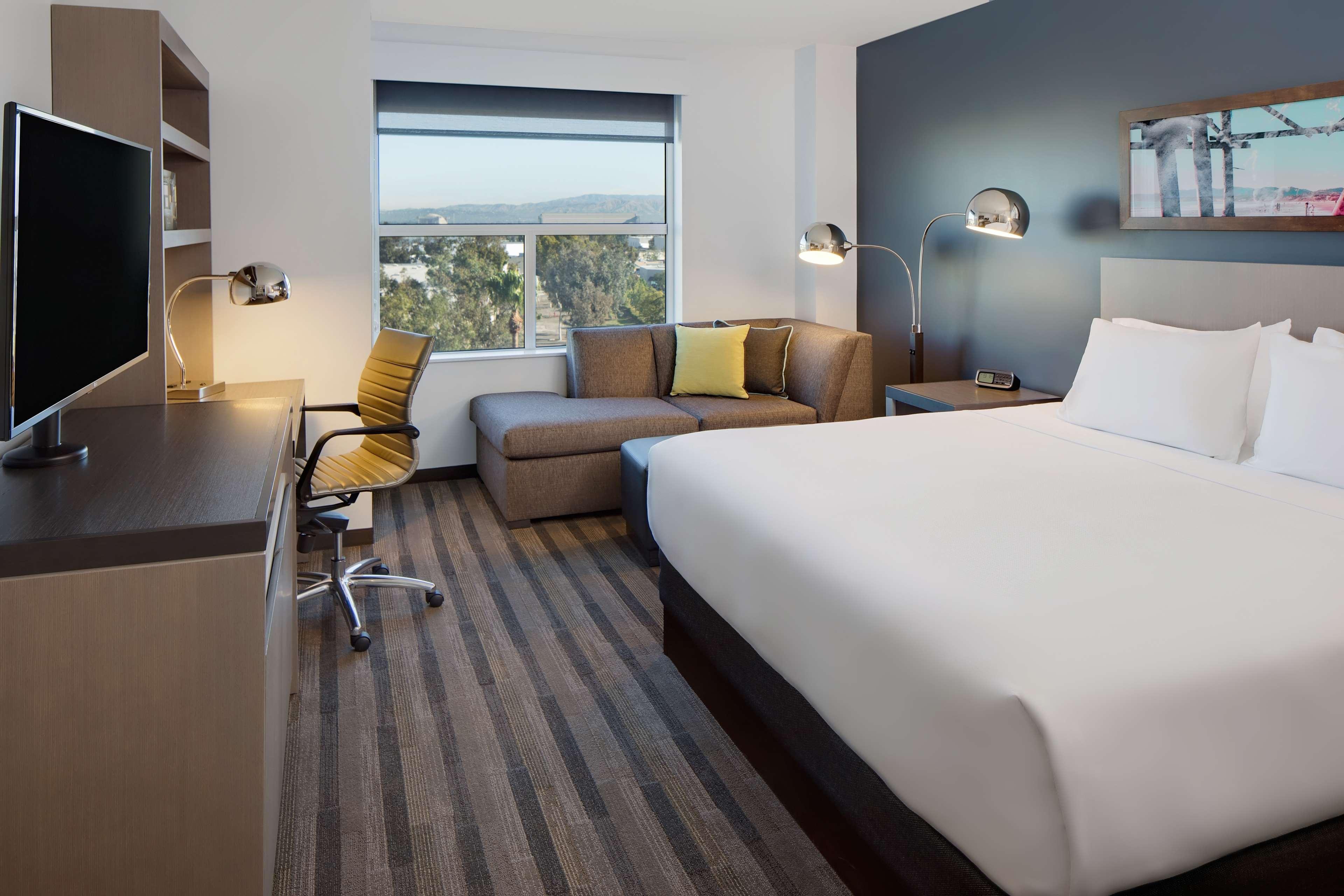 Отель Hyatt House Irvine/John Wayne Airport Экстерьер фото
