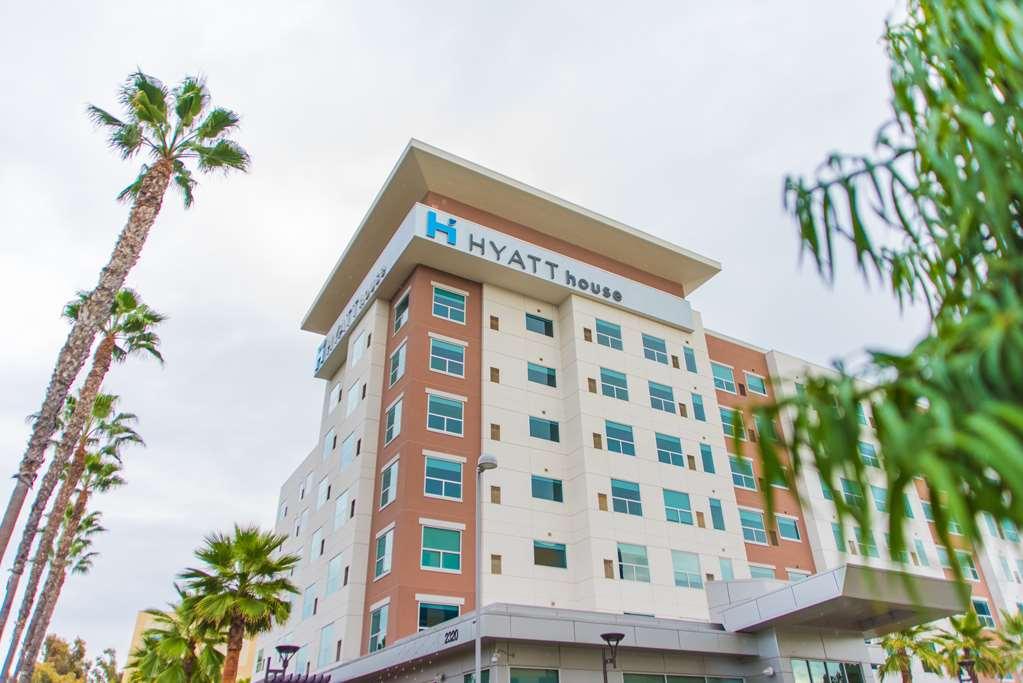 Отель Hyatt House Irvine/John Wayne Airport Экстерьер фото